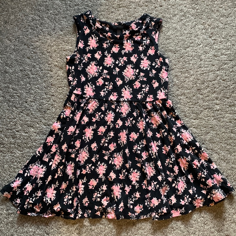 Forever 21 Floral Sleeveless Mini Dress